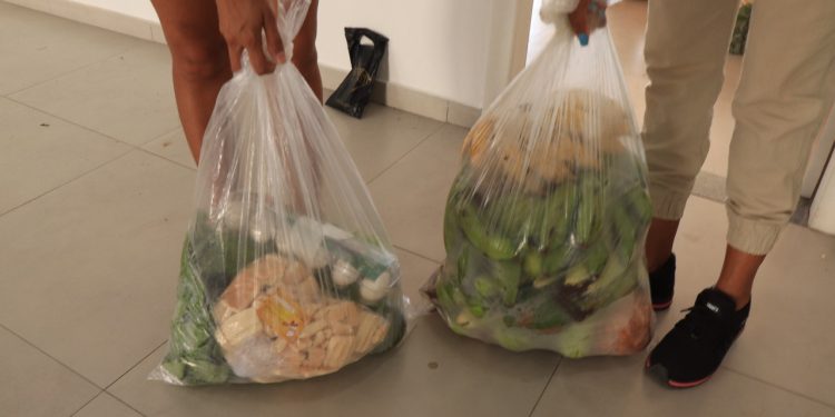 Alimentos do Compra Direta são entregues no CRAS de Vale do Sol